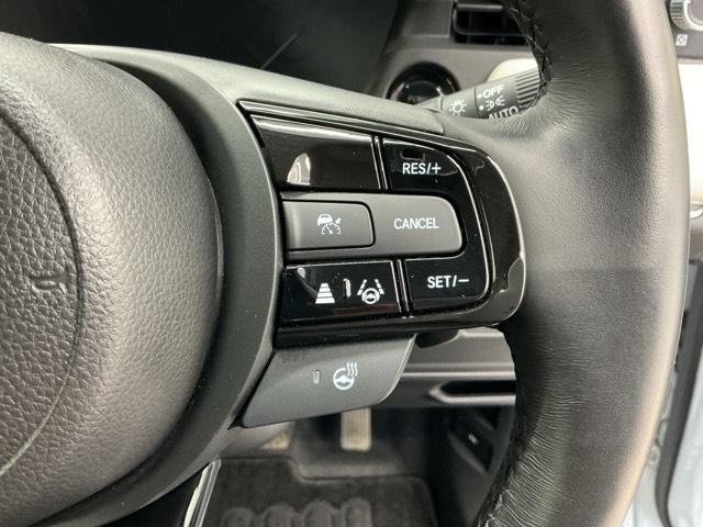 ヴェゼル e:HEVZ ホンダ認定中古車 4WD 全周囲カメラ 盗難防止装置 1オーナー Rカメラ フルセグテレビ スマ-トキ- ETC車載器 アクティブクルーズ Pセンサー サイドエアバッグ ナビTV フルオートエアコン(13枚目)