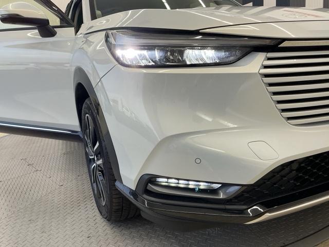 ヴェゼル e:HEVZ ホンダ認定中古車 4WD 全周囲カメラ 盗難防止装置 1オーナー Rカメラ フルセグテレビ スマ-トキ- ETC車載器 アクティブクルーズ Pセンサー サイドエアバッグ ナビTV フルオートエアコン(24枚目)