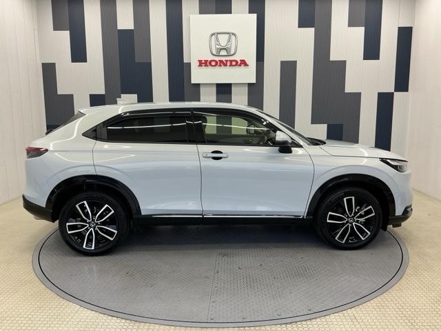 ヴェゼル e:HEVZ ホンダ認定中古車 4WD 全周囲カメラ 盗難防止装置 1オーナー Rカメラ フルセグテレビ スマ-トキ- ETC車載器 アクティブクルーズ Pセンサー サイドエアバッグ ナビTV フルオートエアコン(27枚目)