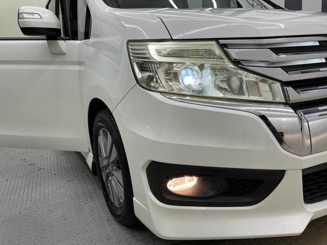 ステップワゴンスパーダ Ｚ　ホンダ認定中古車　社外ドラレコ前　ＥＴＣ　横滑防止　イモビ　ＵＳＢ接続　スマキー　地デジＴＶ　バックモニタ－　３列シ－ト　キーフリー　フロントカメラ　パワーウィンド　ナビ・ＴＶ　エアコン　ＤＶＤ再生（21枚目）