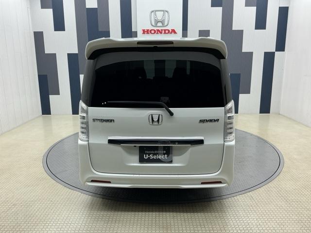 ステップワゴンスパーダ Ｚ　ホンダ認定中古車　社外ドラレコ前　ＥＴＣ　横滑防止　イモビ　ＵＳＢ接続　スマキー　地デジＴＶ　バックモニタ－　３列シ－ト　キーフリー　フロントカメラ　パワーウィンド　ナビ・ＴＶ　エアコン　ＤＶＤ再生（23枚目）