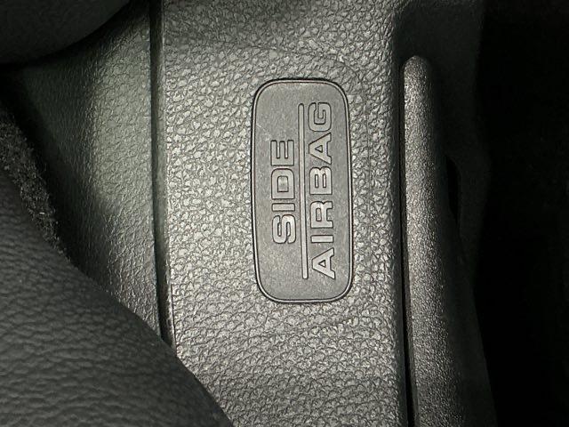 ZR-V X ホンダ認定中古車 デモカー 純正ドラレコ クリアランスソナー 地デジ Bカメ オートクルーズコントロール ESC サイドカーテンエアバック エアコン 整備記録簿 盗難防止装置 LEDライト USB(13枚目)