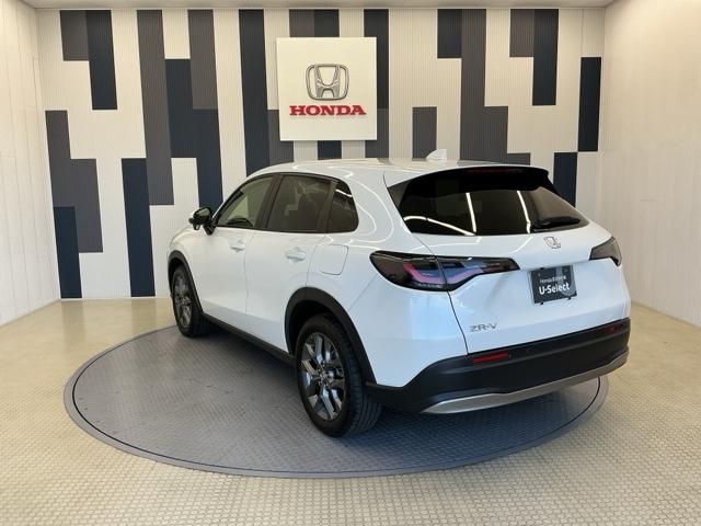 ZR-V X ホンダ認定中古車 デモカー 純正ドラレコ クリアランスソナー 地デジ Bカメ オートクルーズコントロール ESC サイドカーテンエアバック エアコン 整備記録簿 盗難防止装置 LEDライト USB(27枚目)