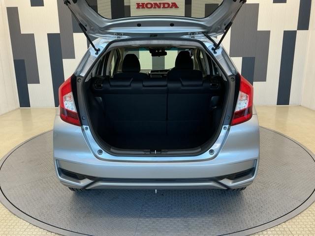 フィット 13G・F 純正ドラレコ前 ETC ワンオーナー リヤカメラ アクティブクルーズ 衝突被害軽減 地デジ 記録簿 イモビライザー 助手席エアバック キーレス AAC パワーウィンドー スマートキ- パワステ USB(20枚目)