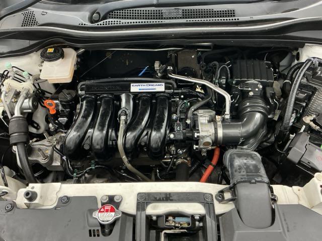 ヴェゼル ハイブリッドＺ　ホンダ認定中古車　純正ナビ　ＬＥＤライト　Ｒカメ　スマキー　ワンオーナー　ＬＥＤランプ　ＥＴＣ付　ＵＳＢ　整備記録簿　シ－トヒ－タ－　サイドカーテンエアバック　運転席助手席エアバッグ　ＶＳＡ　キーフリ（18枚目）