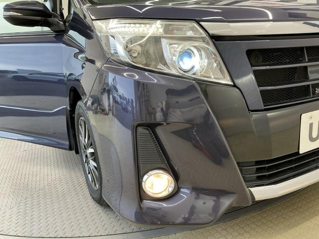 ノア Si 社外ドラレコ前後 純正ナビ 両側電動 1オーナー 点検記録簿 ダブルエアコン ETC付き ドライブレコーダー 横滑り防止機能 ナビTV 三列シート AAC パワーウインドウ ABS ウォークスルー(21枚目)