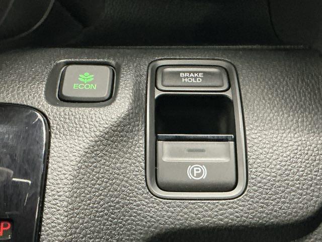 N-WGNカスタム L・ターボ ホンダ認定中古車 バックカメラ LED 衝突被害軽減装置 クリアランスソナー Bカメ サイドエアバック 前席シートヒーター イモビ スマートキー・プッシュスタート キーフリー 横滑り防止 ETC車載器(9枚目)