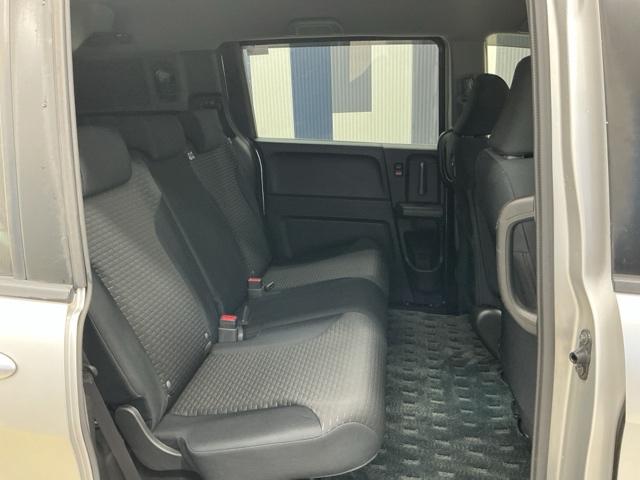 フリードスパイクハイブリッド ジャストセレクション 純正ナビ バックカメラ HIDライト キーフリー セキュリティーアラーム 横滑り防止機能 DVD視聴 後カメラ ワンセグTV ナビTV エアコン ワンオーナー 記録簿 ETC パワーステアリング(14枚目)