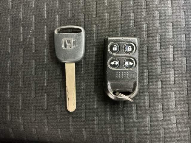 フリードスパイクハイブリッド ジャストセレクション 純正ナビ バックカメラ HIDライト キーフリー セキュリティーアラーム 横滑り防止機能 DVD視聴 後カメラ ワンセグTV ナビTV エアコン ワンオーナー 記録簿 ETC パワーステアリング(16枚目)