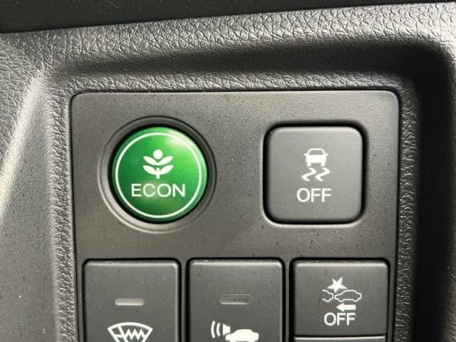 ヴェゼル ハイブリッドZ・ホンダセンシング ホンダ認定中古車 社外ドラレコ前後 レーダーサポート Wエアコン DVD再生機能 整備記録簿 横滑り防止システム バックアイカメラ 盗難防止装置 フルセ シートヒーター付 スマ-トキ- ECOモード(11枚目)