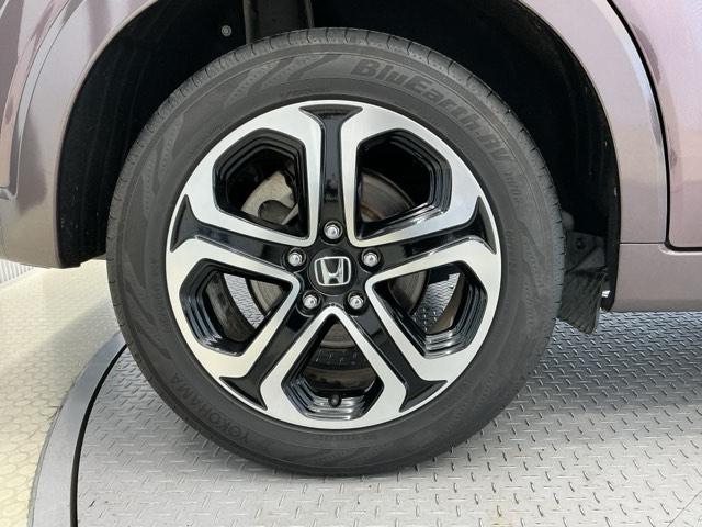 ヴェゼル ハイブリッドZ・ホンダセンシング ホンダ認定中古車 社外ドラレコ前後 レーダーサポート Wエアコン DVD再生機能 整備記録簿 横滑り防止システム バックアイカメラ 盗難防止装置 フルセ シートヒーター付 スマ-トキ- ECOモード(23枚目)