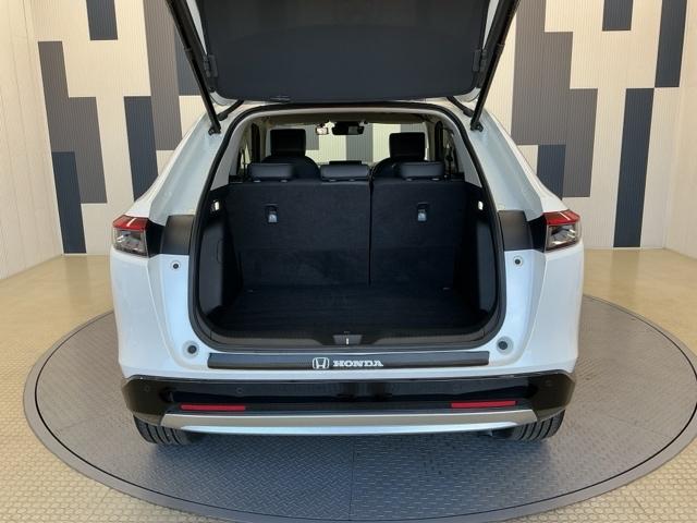 ヴェゼル ｅ：ＨＥＶＺ　ホンダ認定中古車　社外ドラレコ前後　衝突回避支援ブレーキ機能　１オナ　スマキ　Ｐトランク　フルオートエアコン　Ｄレコ　エアバッグ　両席エアバック　Ｒカメ　記録簿付　パワーウィンドウ　ＬＥＤランプ（20枚目）