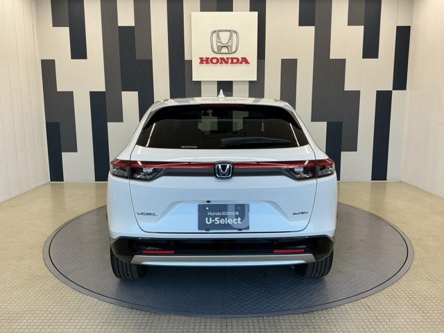 ヴェゼル ｅ：ＨＥＶＺ　ホンダ認定中古車　社外ドラレコ前後　衝突回避支援ブレーキ機能　１オナ　スマキ　Ｐトランク　フルオートエアコン　Ｄレコ　エアバッグ　両席エアバック　Ｒカメ　記録簿付　パワーウィンドウ　ＬＥＤランプ（25枚目）