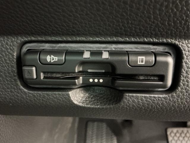 Ｎ－ＯＮＥ プレミアム　ホンダ認定中古車　デモカー　純正ドラレコ　ＵＳＢポート　衝突軽減　ＥＳＣ　コーナーセンサー　ＬＥＤ　シ－トヒ－タ－　バックカメラ　フルセグ　カーテンエアバック　ナビＴＶ　スマートキー　ＡＡＣ　ＥＴＣ（10枚目）