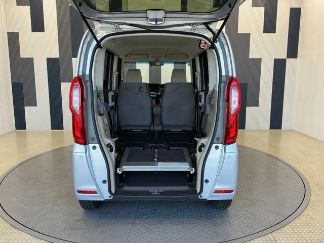 Ｎ－ＢＯＸ Ｇ・スロープＬホンダセンシング　ホンダ認定中古車　純正ドラレコ前　ＬＥＤ　クルコン　衝突軽減　記録簿　ＵＳＢ接続　福祉車両　Ｂカメラ　アイドリングストップ　エアコン　ナビＴＶ　エアバッグ　スマートキープッシュスタート　ＤＶＤ　ＡＢＳ（22枚目）