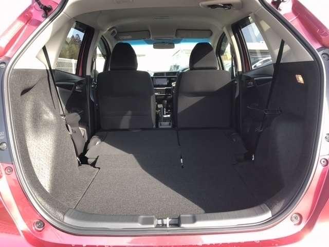 13G・F 走行28300km ワンオーナー 純正メモリーナビ バックカメラ ETC Bluetooth CD DVD再生 フルセグTV 横滑り防止装置 スマートキー(20枚目)