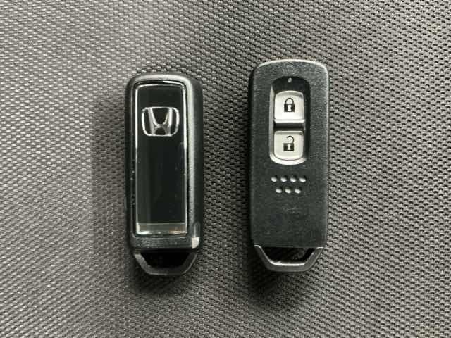 N-ONE RS ホンダ認定中古車 社外ドラレコ前後 サイドカーテンエアバック クリアランスソナー シートヒータ 横滑り防止機能 インテリキー ETC付き AAC Bカメ アイドリングストップ機能 Aライト ABS(17枚目)