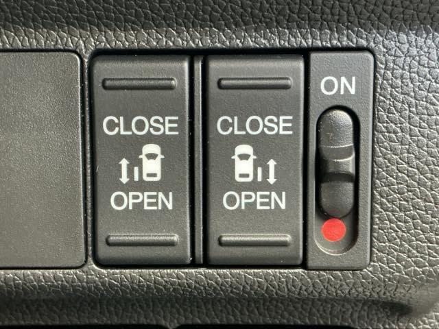 フリードハイブリッド ハイブリッド・G ホンダ認定中古車 両側電動 LEDライト 両電動ドア サイドエアバック クルコン スマキー パワーステアリング ウォークスルー フルオートエアコン Bカメラ 盗難防止システム シートH キーフリー(8枚目)