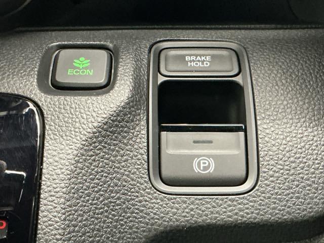 N-WGNカスタム Lホンダセンシング ホンダ認定中古車 LEDライト 純正ナビ クリソナ ETC付き ブレーキサポート 1オーナ ECON 整備記録簿 スマ-トキ- エアコン バックカメラ LEDヘッド オートクルーズ USB接続 ABS(9枚目)