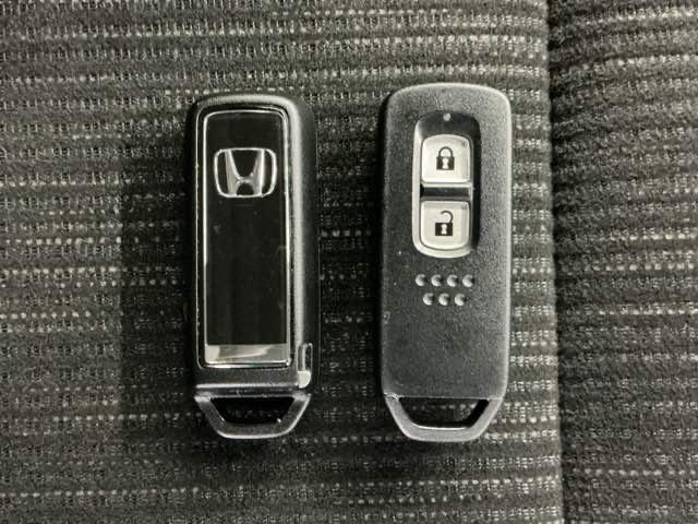 N-WGNカスタム Lホンダセンシング ホンダ認定中古車 LEDライト 純正ナビ クリソナ ETC付き ブレーキサポート 1オーナ ECON 整備記録簿 スマ-トキ- エアコン バックカメラ LEDヘッド オートクルーズ USB接続 ABS(17枚目)