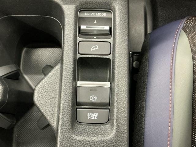 ヴェゼル e:HEVX・HuNTパッケージ デモカー 純正ドラレコ LED 純正ナビ 盗難防止システム 地デジフルセグ サイドエアバッグ Bカメラ クリアランスソナー 横滑り防止機能 スマートキー オートライト エアコン ドライブレコーダー(9枚目)