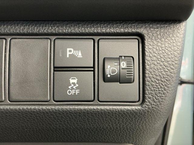 ヴェゼル e:HEVX・HuNTパッケージ デモカー 純正ドラレコ LED 純正ナビ 盗難防止システム 地デジフルセグ サイドエアバッグ Bカメラ クリアランスソナー 横滑り防止機能 スマートキー オートライト エアコン ドライブレコーダー(11枚目)