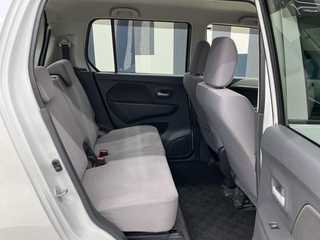 ワゴンＲ ＦＺ　衝突軽減ブレーキ　シートヒーター　ＨＩＤ　ＲＢＳ　ＤＶＤ再生可能　ナビ＆ＴＶ　ｉ－ｓｔｏｐ　スマートキープッシュスタート　セキュリティアラーム　エアコン　パワーステアリング　フルセグ　ＥＳＣ　ＡＢＳ（13枚目）