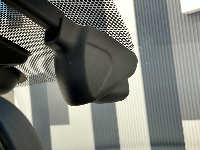 フリード Ｇ・ホンダセンシング　ホンダ認定中古車　純正ドラレコ前後　Ｆセグ　追突被害軽減ブレーキ　ｉストップ　Ｗエアバッグ　パワーウィンドウ　１オ－ナ－　アクティブクルーズコントロール　スマートキ　カラーバックモニター　ＶＳＡ（6枚目）