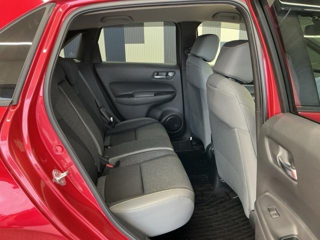 フィット ｅ：ＨＥＶＲＳ　ホンダ認定中古車　純正ドラレコ前後　エアバッグ　ナビ＆ＴＶ　パワーウィンドウ　助手席エアバッグ　Ｄレコ　フルセグテレビ　ＬＥＤヘッドランプ　セキュリティアラーム　フルオートエアコン　ＥＴＣ装備　ＵＳＢ（17枚目）