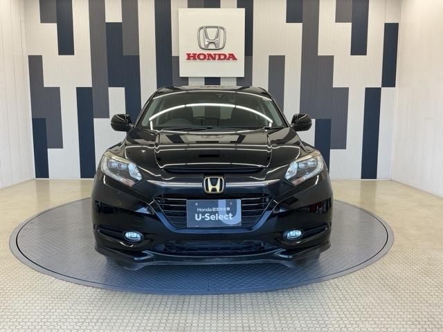 ヴェゼル Ｘ　ホンダ認定中古車　社外ドラレコ前　ＥＴＣ　追突軽減ブレーキ　地ＴＶ　リアカメラ　ＤＶＤ再生　スマ－トキ－　記録簿　サイドエアバッグ　ナビ＆ＴＶ　パワーウィンドウ　盗難防止システム　横滑り防止　クルコン（24枚目）