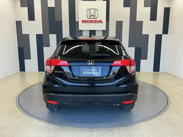 ヴェゼル Ｘ　ホンダ認定中古車　社外ドラレコ前　ＥＴＣ　追突軽減ブレーキ　地ＴＶ　リアカメラ　ＤＶＤ再生　スマ－トキ－　記録簿　サイドエアバッグ　ナビ＆ＴＶ　パワーウィンドウ　盗難防止システム　横滑り防止　クルコン（25枚目）