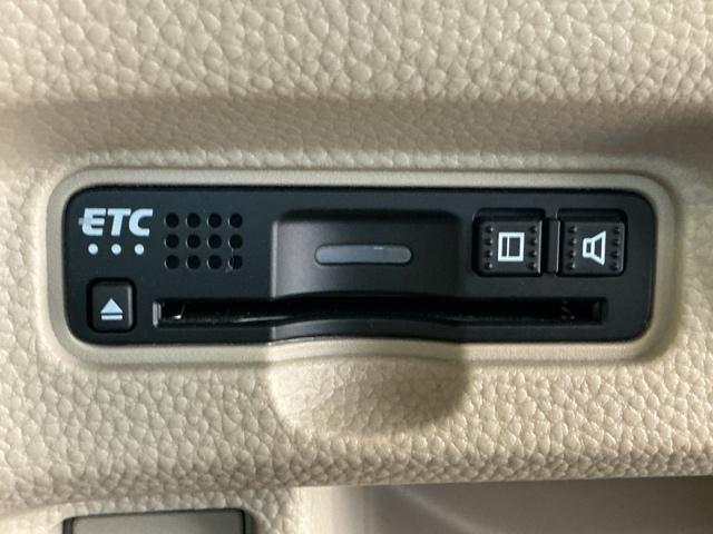 Ｎ－ＢＯＸ Ｇホンダセンシング　ホンダ認定中古車　バックカメラ　ＥＴＣ　盗難防止システム　ナビＴＶ　スマキー　ＬＥＤ　ＤＶＤ再生機能　横滑り防止　記録簿　ＵＳＢ　パワーウィンドウ　ＡＡＣ　地デジＴＶ　クルコン　オートライト　両スラ（11枚目）