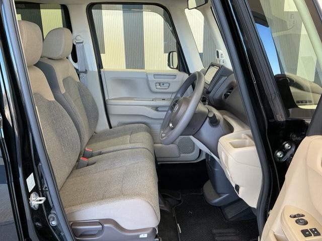 Ｎ－ＢＯＸ Ｇホンダセンシング　ホンダ認定中古車　バックカメラ　ＥＴＣ　盗難防止システム　ナビＴＶ　スマキー　ＬＥＤ　ＤＶＤ再生機能　横滑り防止　記録簿　ＵＳＢ　パワーウィンドウ　ＡＡＣ　地デジＴＶ　クルコン　オートライト　両スラ（12枚目）