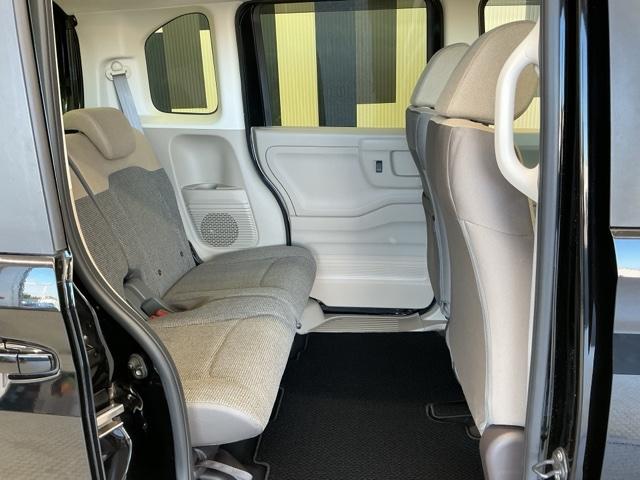 Ｎ－ＢＯＸ Ｇホンダセンシング　ホンダ認定中古車　バックカメラ　ＥＴＣ　盗難防止システム　ナビＴＶ　スマキー　ＬＥＤ　ＤＶＤ再生機能　横滑り防止　記録簿　ＵＳＢ　パワーウィンドウ　ＡＡＣ　地デジＴＶ　クルコン　オートライト　両スラ（13枚目）