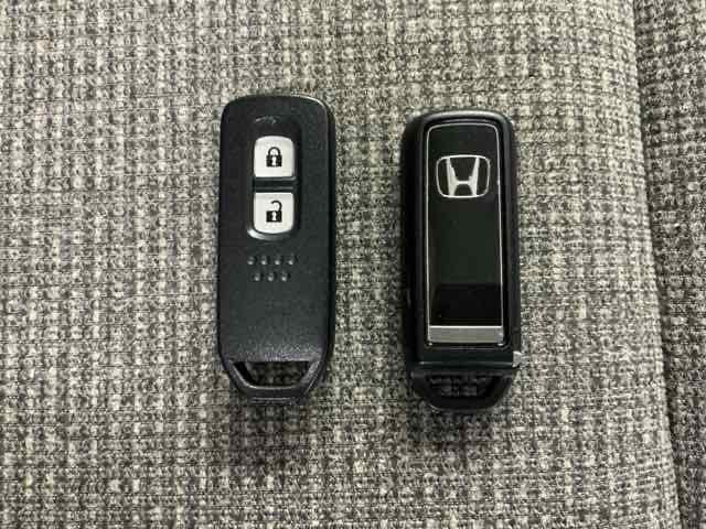 Ｎ－ＢＯＸ Ｇホンダセンシング　ホンダ認定中古車　バックカメラ　ＥＴＣ　盗難防止システム　ナビＴＶ　スマキー　ＬＥＤ　ＤＶＤ再生機能　横滑り防止　記録簿　ＵＳＢ　パワーウィンドウ　ＡＡＣ　地デジＴＶ　クルコン　オートライト　両スラ（15枚目）