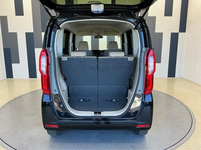 Ｎ－ＢＯＸ Ｇホンダセンシング　ホンダ認定中古車　バックカメラ　ＥＴＣ　盗難防止システム　ナビＴＶ　スマキー　ＬＥＤ　ＤＶＤ再生機能　横滑り防止　記録簿　ＵＳＢ　パワーウィンドウ　ＡＡＣ　地デジＴＶ　クルコン　オートライト　両スラ（17枚目）