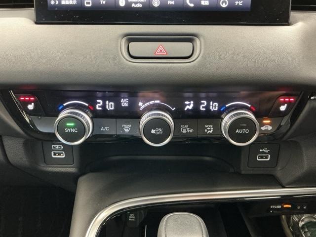 ヴェゼル e:HEVZ BSI・後退出庫サポートレス 純正ドラレコ前後 全周囲カメラ LED 衝突回避支援ブレーキ機能 1オナ スマキ Pトランク フルオートエアコン Dレコ エアバッグ 両席エアバック Rカメ 記録簿付(12枚目)