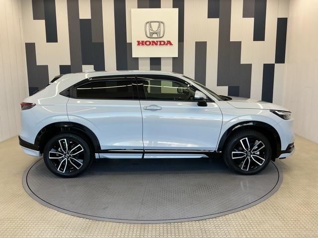 ヴェゼル e:HEVZ BSI・後退出庫サポートレス 純正ドラレコ前後 全周囲カメラ LED 衝突回避支援ブレーキ機能 1オナ スマキ Pトランク フルオートエアコン Dレコ エアバッグ 両席エアバック Rカメ 記録簿付(28枚目)