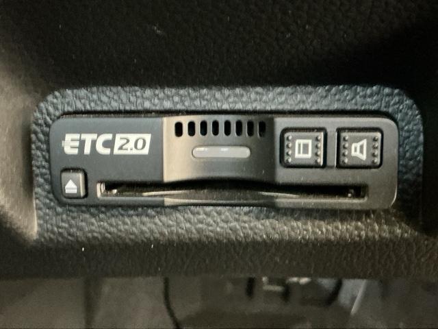 ヴェゼル e:HEVZ ホンダ認定中古車 純正ドラレコ前 LED 衝突回避支援ブレーキ機能 1オナ スマキ Pトランク フルオートエアコン Dレコ エアバッグ 両席エアバック Rカメ 記録簿付 パワーウィンドウ ソナー(9枚目)