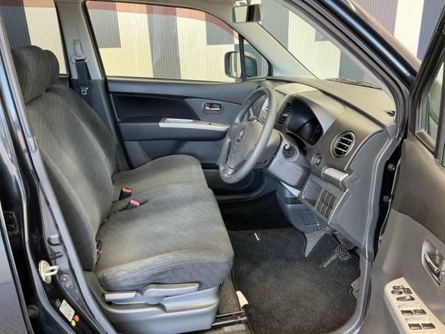 ワゴンＲ リミテッド　社外メモリーナビ　フルセグ　ＣＤ　ＤＶＤ　記録簿　セキュリティーアラーム　キーレスエントリー　運転席エアバッグ　パワステ　ＡＢＳ付　地デジＴＶ　パワーウィンドウ　フルオートエアコン　ＴＶナビ　ＵＳＢ（12枚目）