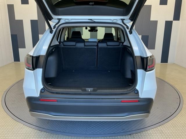 ZR-V X ホンダ認定中古車 デモカー 純正ドラレコ クリアランスソナー 地デジ Bカメ オートクルーズコントロール ESC サイドカーテンエアバック エアコン 盗難防止装置 LEDライト 運転席エアバッグ(21枚目)