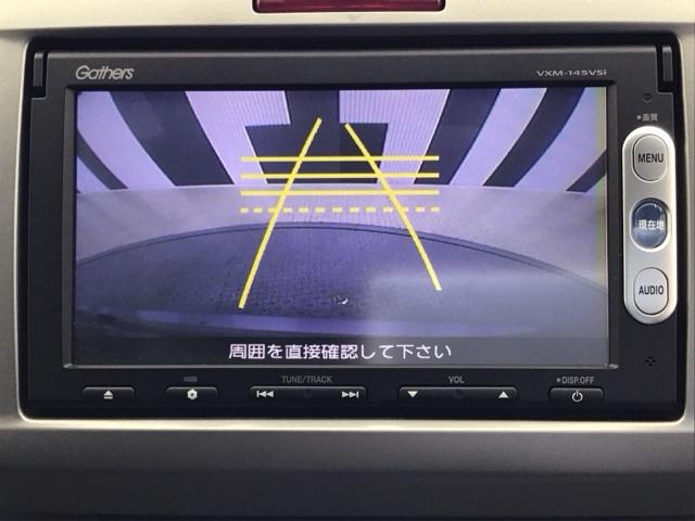 フリードハイブリッド ジャストセレクション　ホンダ認定中古車　純正ドラレコ前　ＥＴＣ　ナビテレビ　セキュリティー　横滑り防止機能　記録簿　オートクルーズ　エアバック　ＤＶＤ再生可能　キーレスエントリー　ワンセグＴＶ　ＰＳ　３列　ＡＢＳ（8枚目）