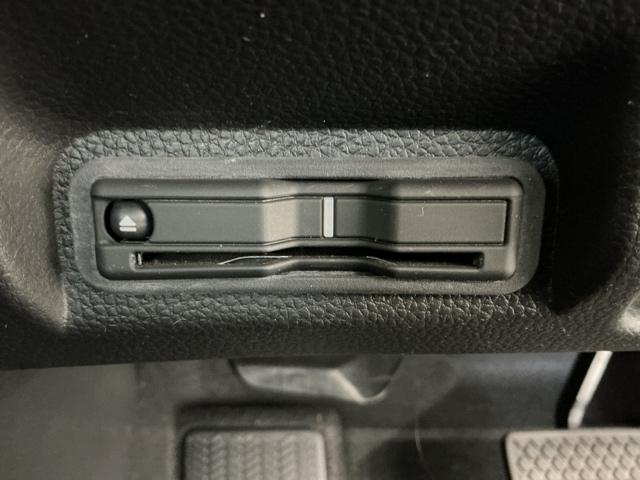 ヴェゼル e:HEVZ ホンダ認定中古車 純正ナビ LEDライト 衝突回避支援ブレーキ機能 1オナ スマキ Pトランク フルオートエアコン エアバッグ 両席エアバック Rカメ 記録簿付 パワーウィンドウ LEDランプ ソナー(8枚目)