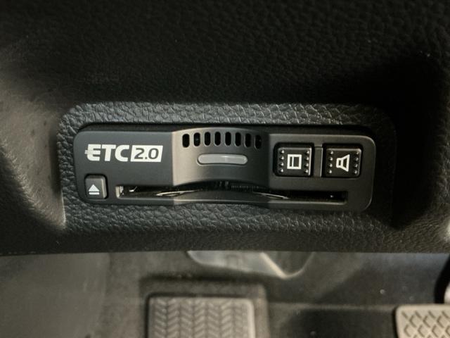 ヴェゼル e:HEVZ・PLaYパッケージ ホンダ認定中古車 デモカー 純正ドラレコ オートクルーズコントロール アイドリングストップ LEDヘッド USB 電動テールゲート 衝突被害軽減システム リヤカメラ フルセグテレビ 横滑り防止装置(9枚目)