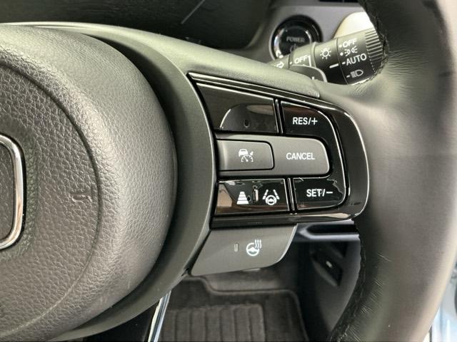 ヴェゼル e:HEVZ・PLaYパッケージ ホンダ認定中古車 デモカー 純正ドラレコ オートクルーズコントロール アイドリングストップ LEDヘッド USB 電動テールゲート 衝突被害軽減システム リヤカメラ フルセグテレビ 横滑り防止装置(12枚目)