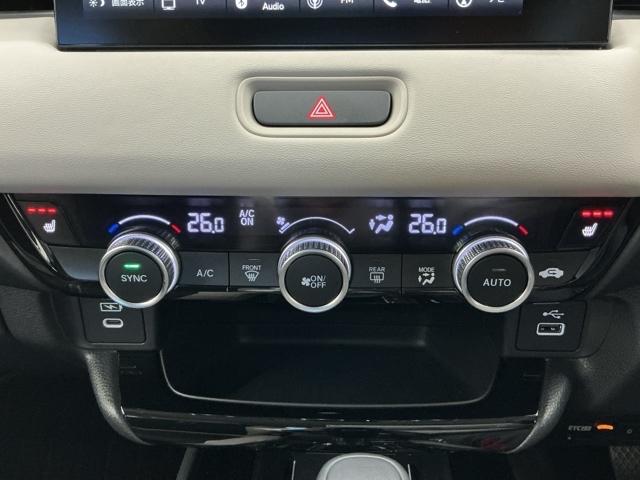 ヴェゼル e:HEVZ・PLaYパッケージ ホンダ認定中古車 デモカー 純正ドラレコ オートクルーズコントロール アイドリングストップ LEDヘッド USB 電動テールゲート 衝突被害軽減システム リヤカメラ フルセグテレビ 横滑り防止装置(14枚目)