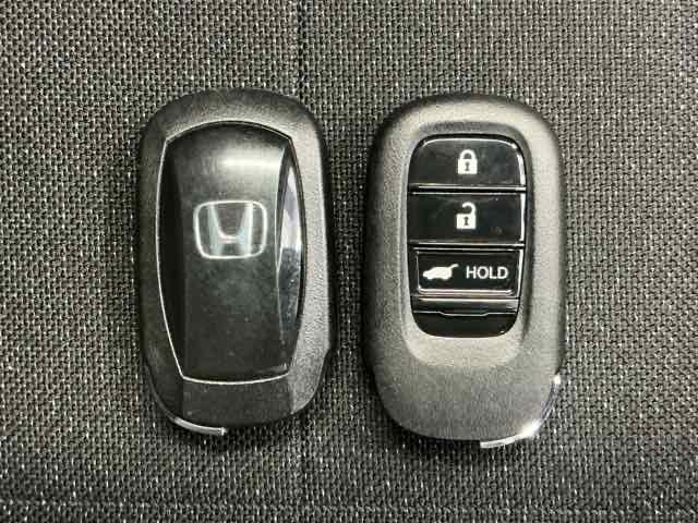 スマートキーです！ドアの施錠・解錠・エンジンの始動がスムーズで大変便利です！