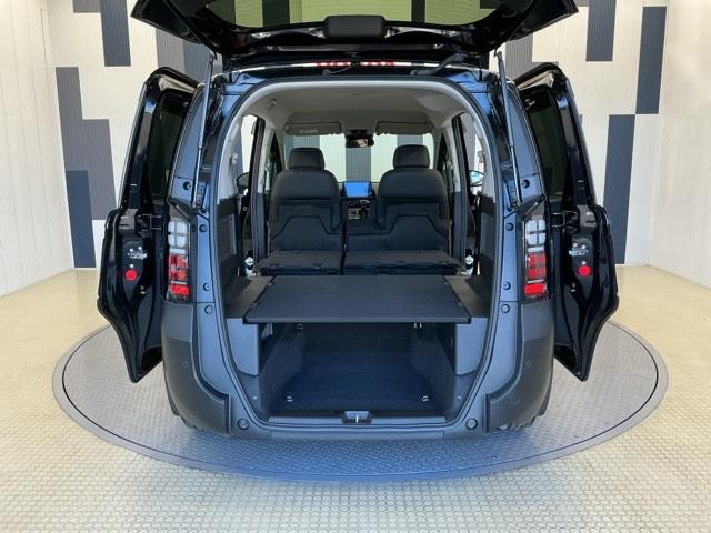 フリード e:HEVクロスター ホンダ認定中古車 純正ナビ LEDライト ワンオーナー ETC装備 Sヒーター 衝突軽減ブレーキシステム フルセグ オートエアコン バックモニター パーキングセンサー スマートキー キーレス(20枚目)