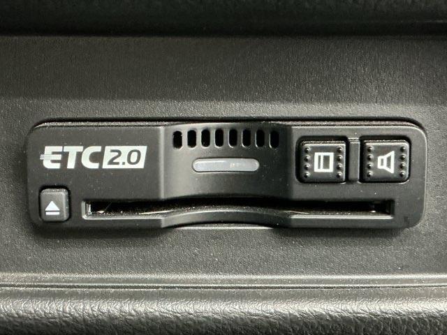 オデッセイ アブソルート・ＥＸ　ホンダ認定中古車　全周囲カメラ　ＬＥＤ　パーキングサポート　整備記録簿　シ－トヒ－タ－　バックモニター　ＷＡＣ　フロントカメラ　スマ－トキ－　セキュリティーアラーム　３列シート　ＤＶＤ再生　エアバック（8枚目）