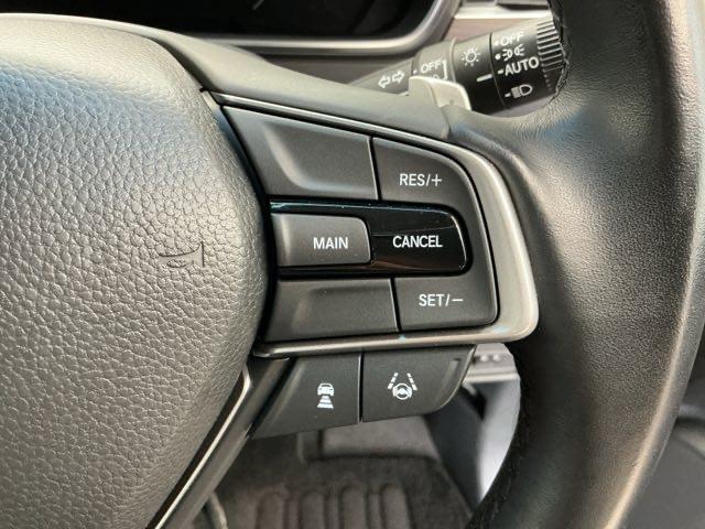 オデッセイ アブソルート・ＥＸ　ホンダ認定中古車　全周囲カメラ　ＬＥＤ　パーキングサポート　整備記録簿　シ－トヒ－タ－　バックモニター　ＷＡＣ　フロントカメラ　スマ－トキ－　セキュリティーアラーム　３列シート　ＤＶＤ再生　エアバック（9枚目）